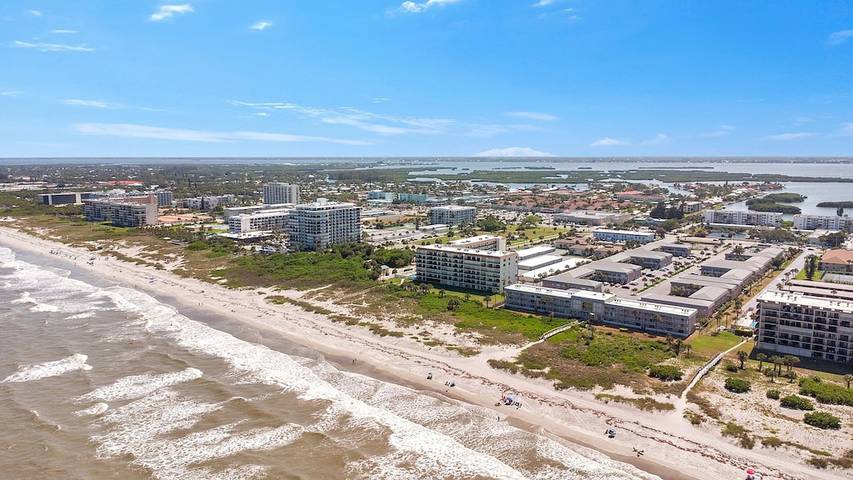 Vacation rental for 6 people, with pool and terrace in Cocoa Beach