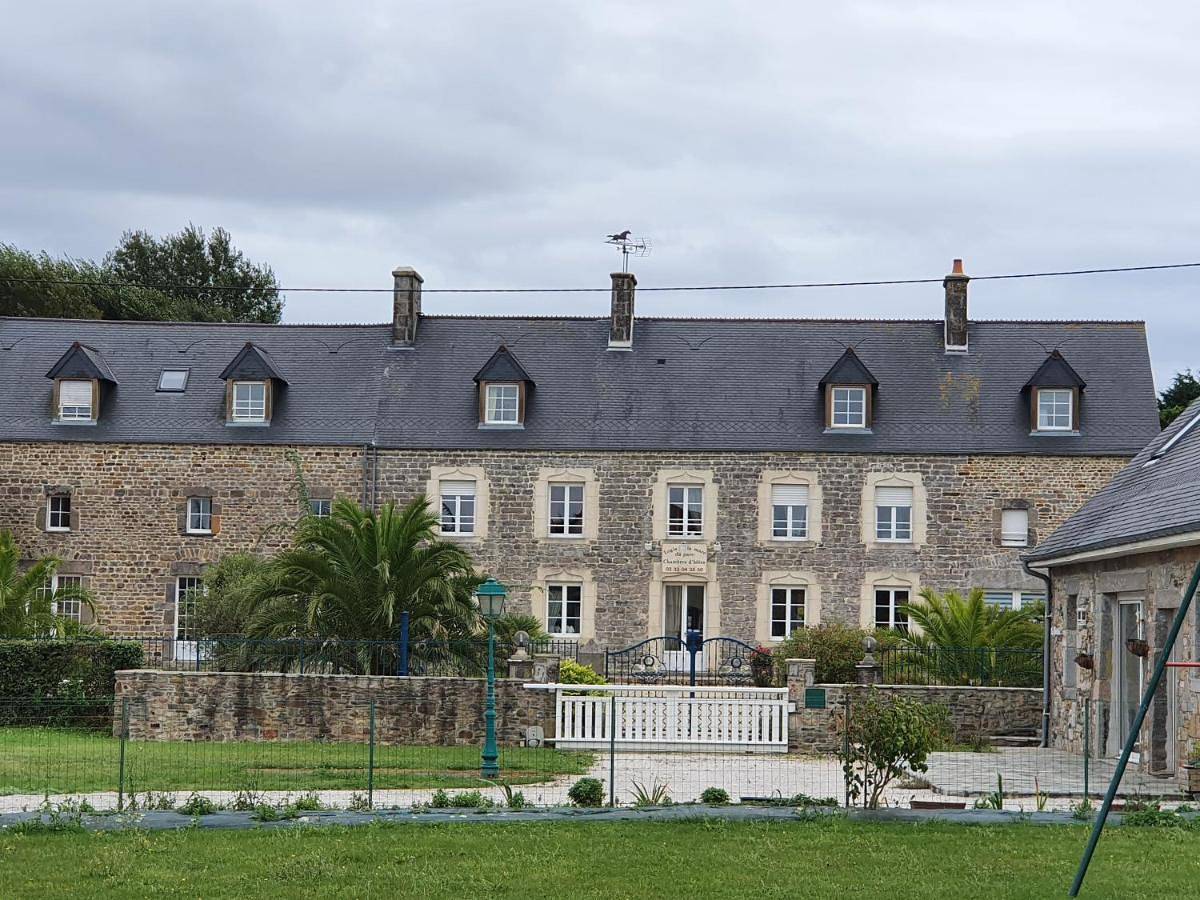 Standard Double Room in Surtainville, Côte de la Déroute