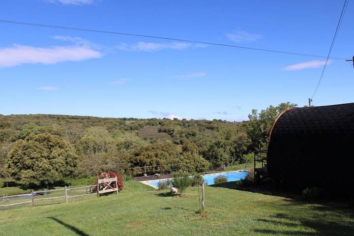 Gîte pour 3 personnes, avec vue ainsi que piscine et jardin dans Vinhais - 4