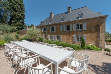 Villa pour 15 Personnes dans Anoye, Région de Pau, Photo 3