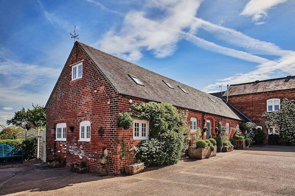 The Luxury Barn - Luxury Cottages in Ashbourne, Derbyshire