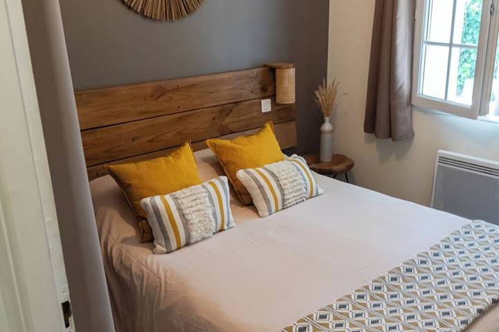 Charming house in camargue jacuzzi sauna and private pool in Vauvert, Costa mediterránea (Francia)