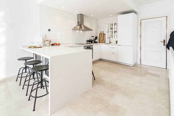 Ferienhaus für 4 Personen, mit Balkon und Pool in Marbella - 3