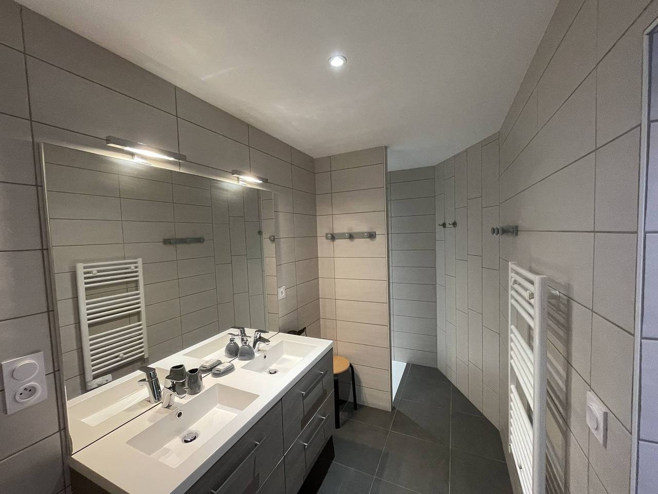 Chambre d’hôtes Elisabeth Familiale 6 pers avec jardin partagé et Wi-Fi in La Flocellière, Fontenay-le-Comte