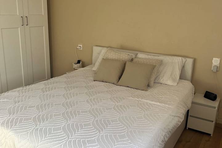 Rent villa 3 bedrooms, swimming pool, near Avignon in Le Pontet, Vaucluse