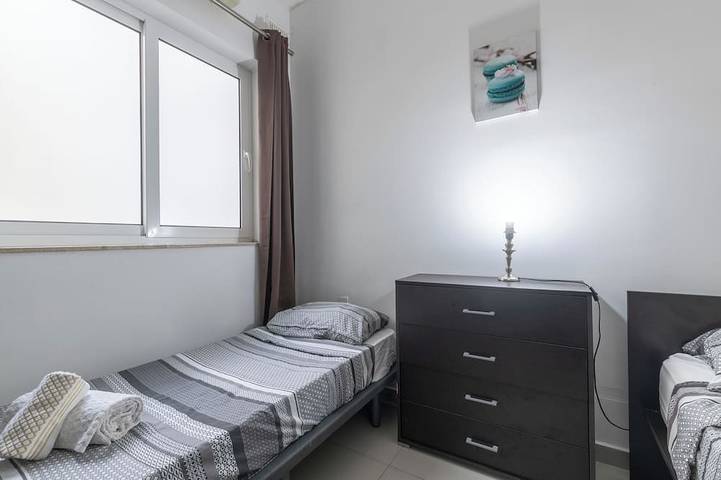 Location de vacances pour 8 personnes, avec balcon dans St. Paul's Bay - 3