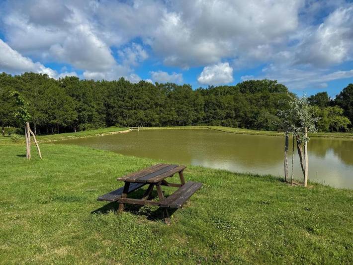 Location de vacances pour 6 personnes, avec jardin à Villeny - 3