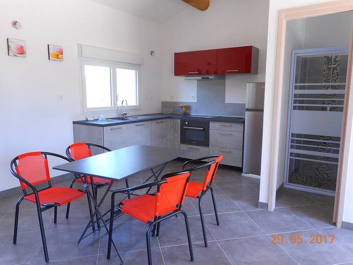 Gîte pour 2 personnes, avec piscine et jardin en Provence-Alpes-Côte d'Azur - 2