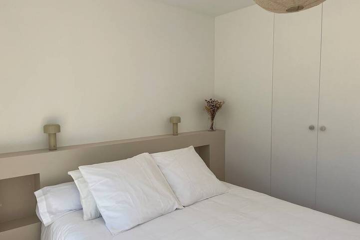 New wooden house less than 5 minutes from the beach in Gouville-sur-Mer, Coutances y alrededores