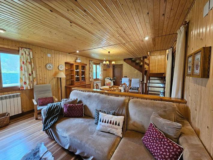 Casa rural para 8 personas, con terraza y vistas, Se admiten mascotas en Valle del Aragón - 2