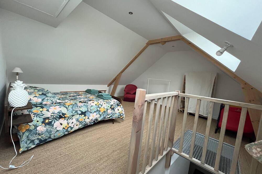 Gite 3 couchages, 5 personnes à la campagne, jardin, parking, animaux acceptés. in Vieux-Vy-sur-Couesnon, Région de Rennes