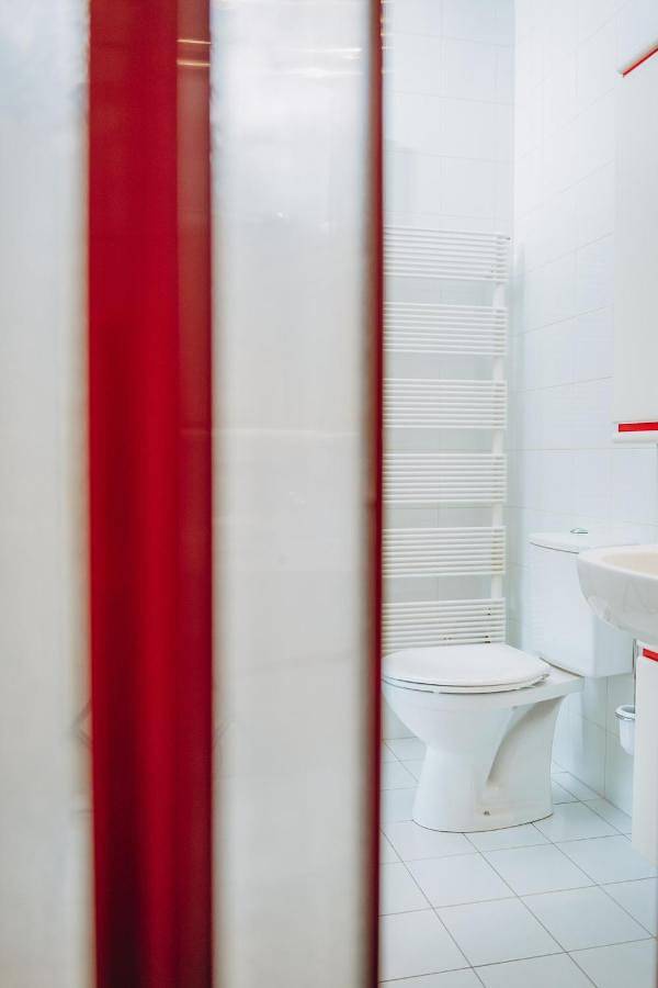 Gîte pour 11 personnes, avec jacuzzi et jardin ainsi que sauna et piscine à Saint-Paul-en-Chablais - 3