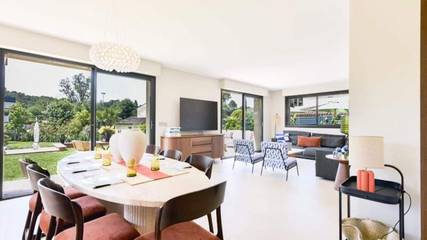 Appartement De Vacances pour 13 Personnes dans Mougins, Région de Cannes, Photo 2