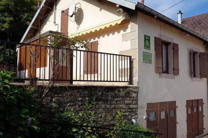 Gîte pour 5 personnes, avec jardin
