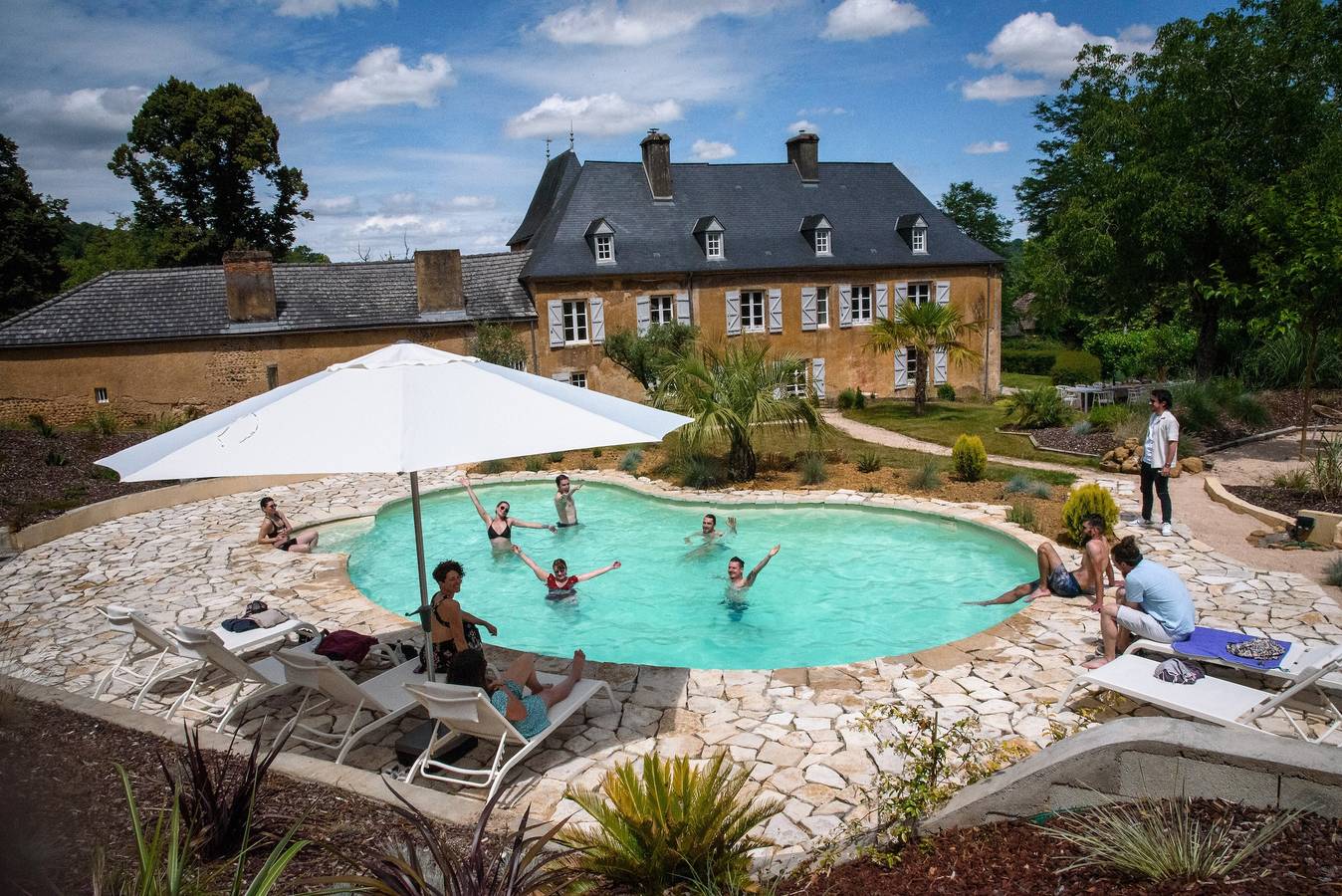 Casa de campo 'Des Salettes' con piscina privada, terraza y Wi-Fi in Anoye, Béarn
