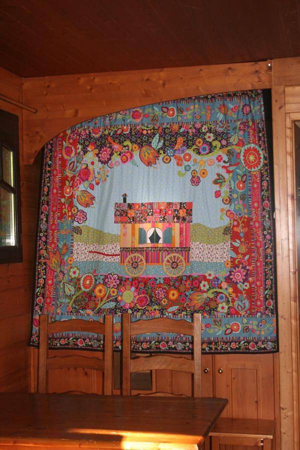 Tente pour 4 personnes, avec jardin et piscine ainsi que vue et terrasse, animaux acceptés en Charente-Maritime - 3