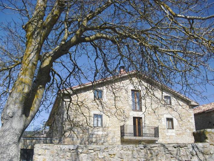 Casa rural para 3 personas, con Terraza y Jardín en Las Merindades