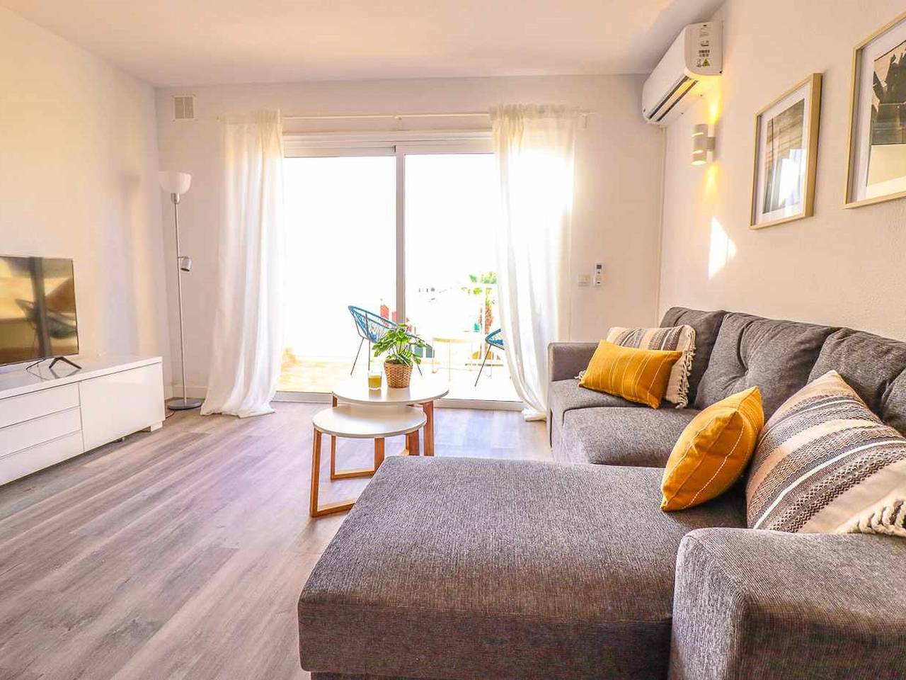 Entire apartment, Renovated apartment with terrace and jacuzzi in Fañabe in San Eugenio Alto, Adeje