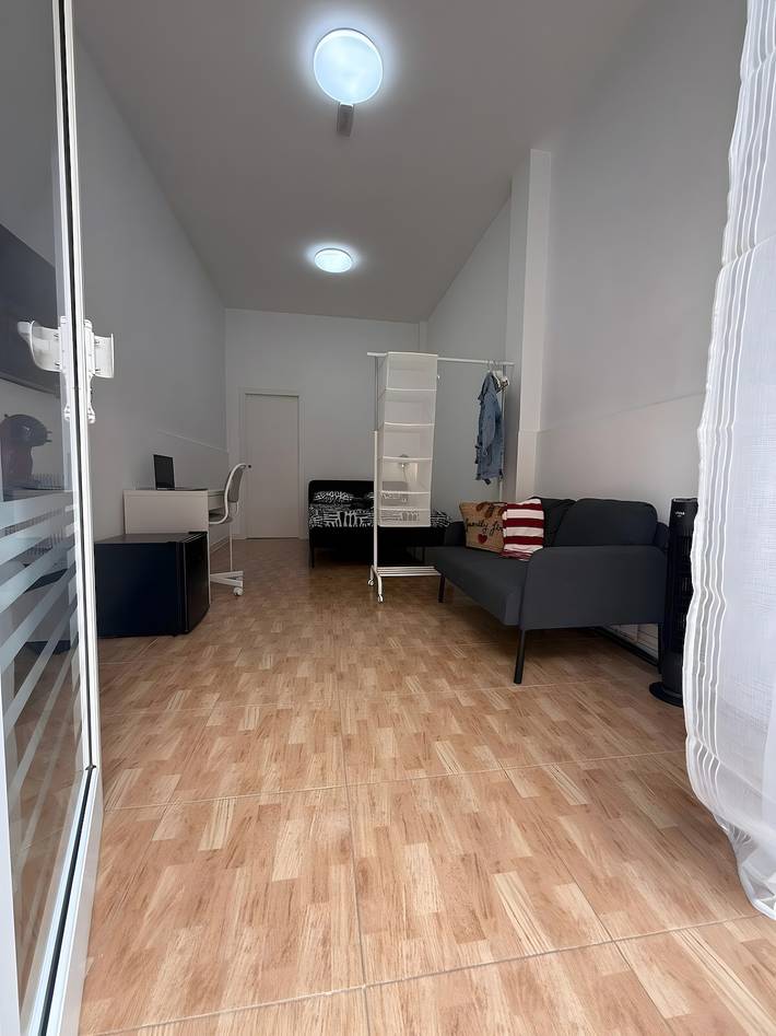 Ganze Wohnung, Ferienwohnung 'Cozy Zen Loft im Zentrum' mit WLAN in Puerto de Corralejo, La Oliva
