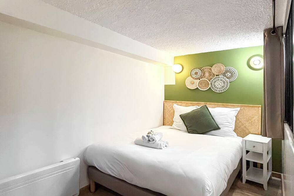 Ganze Wohnung, Hoche A 01 - Zwei Schlafzimmer Wohnung, Schläft 6 in Le Pré-Saint-Gervais, Seine-Saint-Denis