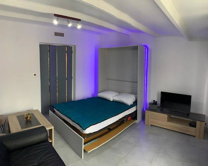 Location de vacances pour 4 personnes, avec vue et jardin à Port-de-Bouc - 4