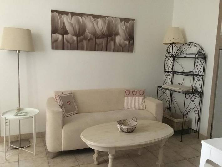 Gîte pour 2 personnes, avec jardin à Pessac-sur-Dordogne - 2