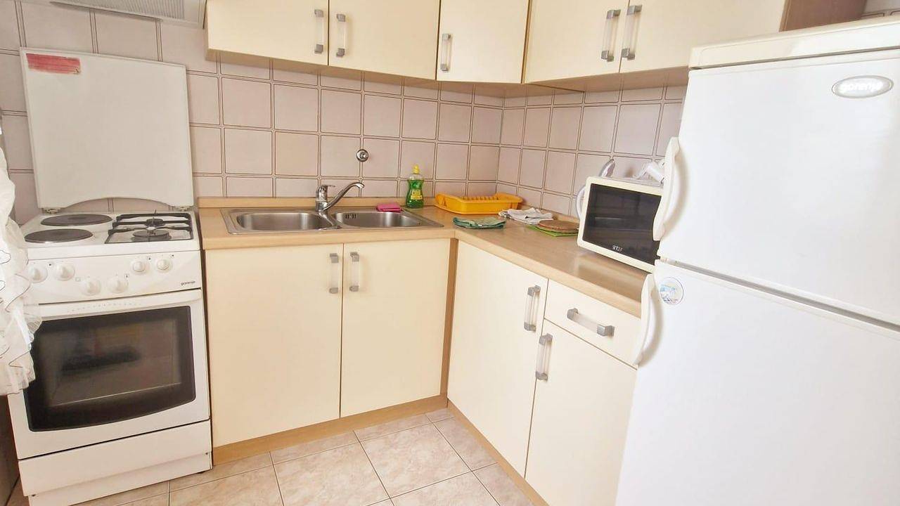 Ganze Ferienwohnung, Ferienwohnung für 4 Personen (47 m²) in Žaborić in Zaboric, Šibenik-Knin