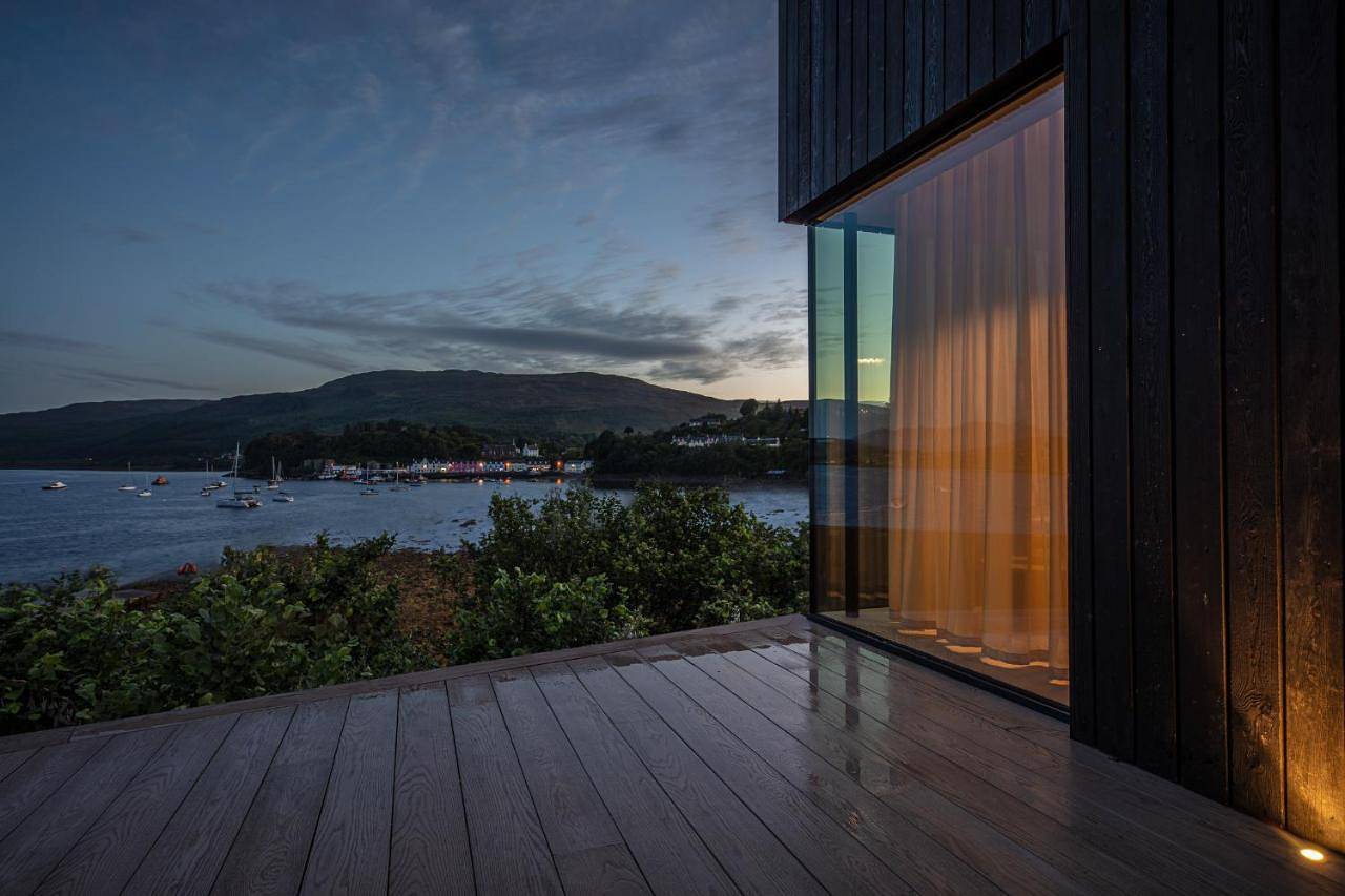 Vriskaig Luxury Guest Suite with Iconic Views in Highlands