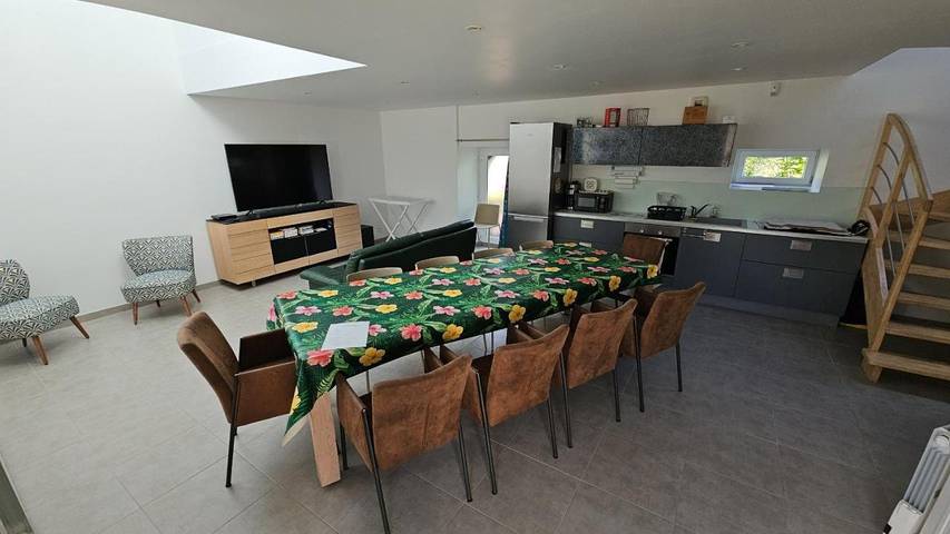 Location de vacances pour 10 personnes, avec terrasse à Saint-Thuriau