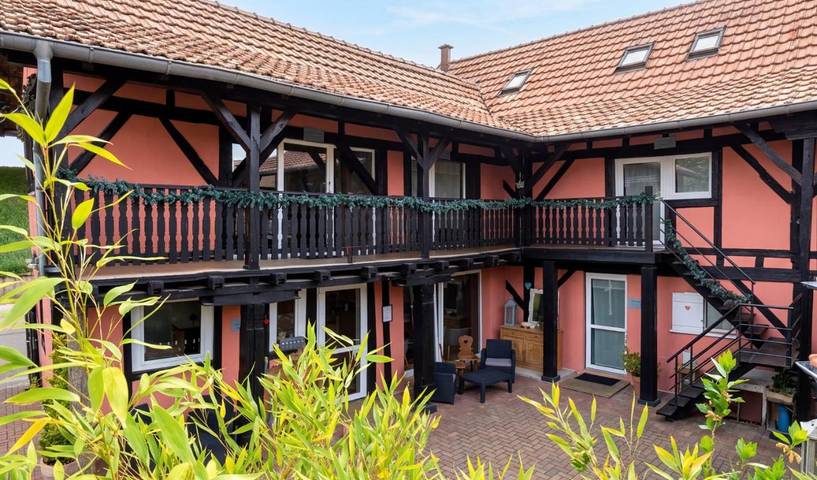 Chambre d’hôte pour 4 personnes, avec Terrasse ainsi que Jardin et Vue