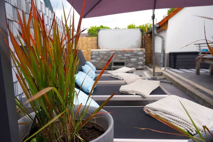 Ferienhaus für 6 Personen, mit Terrasse und Whirlpool in Senftenberger See