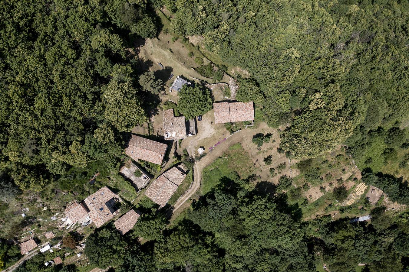 Maison de vacances "Les Grisiéres" avec vue sur montagne et 2 terrasses privées in Montpezat-sous-Bauzon, Parc naturel régional des Monts d'Ardèche