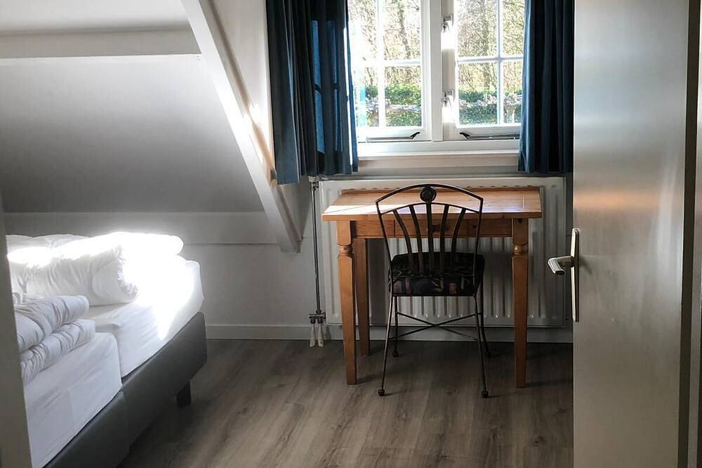 Ferienvilla mit privatem Pool, in der Nähe von Banjaardstrand rollstuhlgerecht in De Banjaard, Kamperland