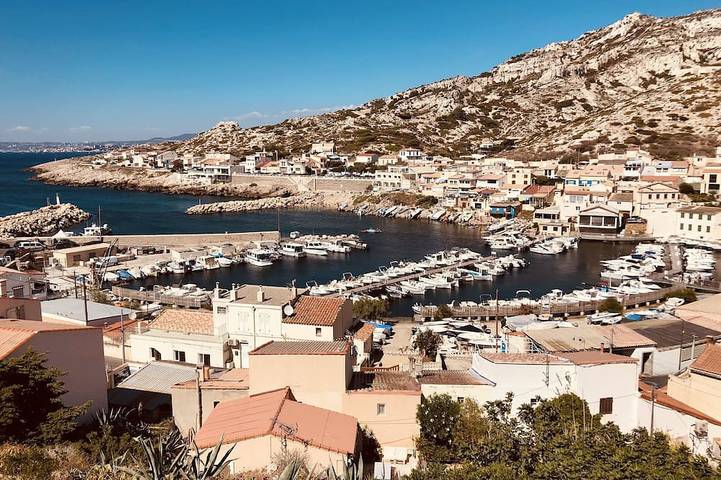 Location de vacances pour 7 personnes, avec Balcon et Jardin dans Les Goudes