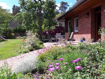 Ferienwohnung für 6 Personen, mit Terrasse und Garten in Bispingen