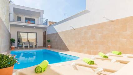 Villa in Sa Pobla, Mallorca Norden für 7 