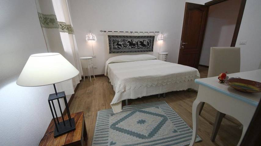 Maison d’hôte pour 2 personnes, avec Terrasse ainsi que Jardin et Vue à Sòrgono