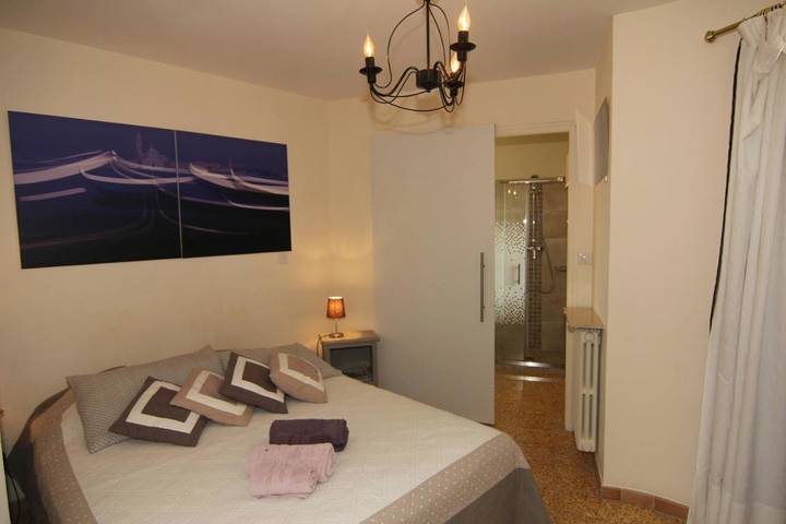 Chambre d’hôte pour 2 personnes, avec piscine ainsi que jardin et vue, animaux acceptés à Tourrettes-sur-Loup - 3