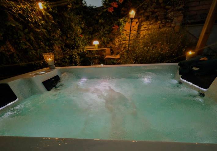 Chambre d’hôte pour 2 personnes, avec vue ainsi que jardin et terrasse dans l' Aude - 3