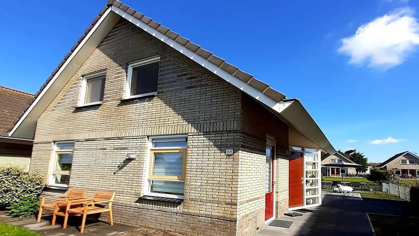Ferienhaus für 7 Personen, mit Terrasse und Garten sowie Sauna in Medemblik