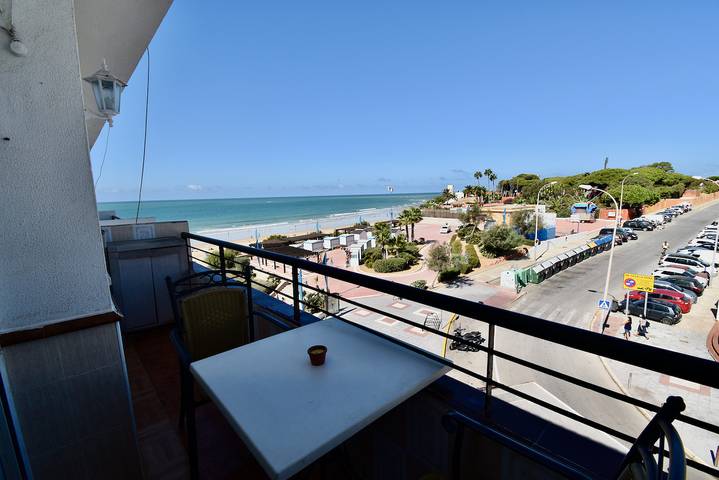 Appartamento per 5 persone, con Vista oceano e Giardino a Chiclana de la Frontera