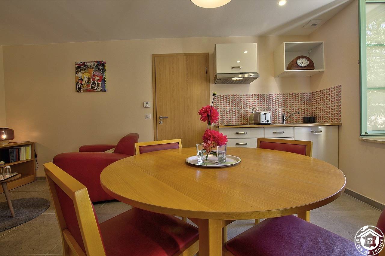 Le Clos de l'Oiselon Gîte Varey in Saint-Jean-le-Vieux (Ain), Nantua