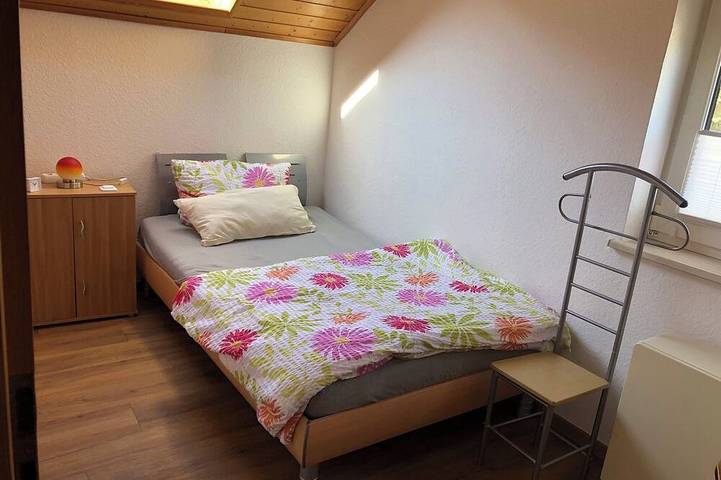 Ferienwohnung für 5 Personen, mit Pool und Balkon sowie Garten in Tauberbischofsheim - 4