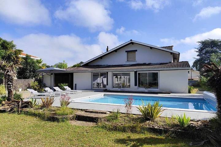 Maison de vacances pour 12 personnes, avec piscine à Ondres
