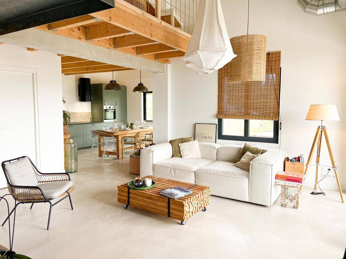 Three-Bedroom Home in Colomars, Côte méditerranéenne (France)