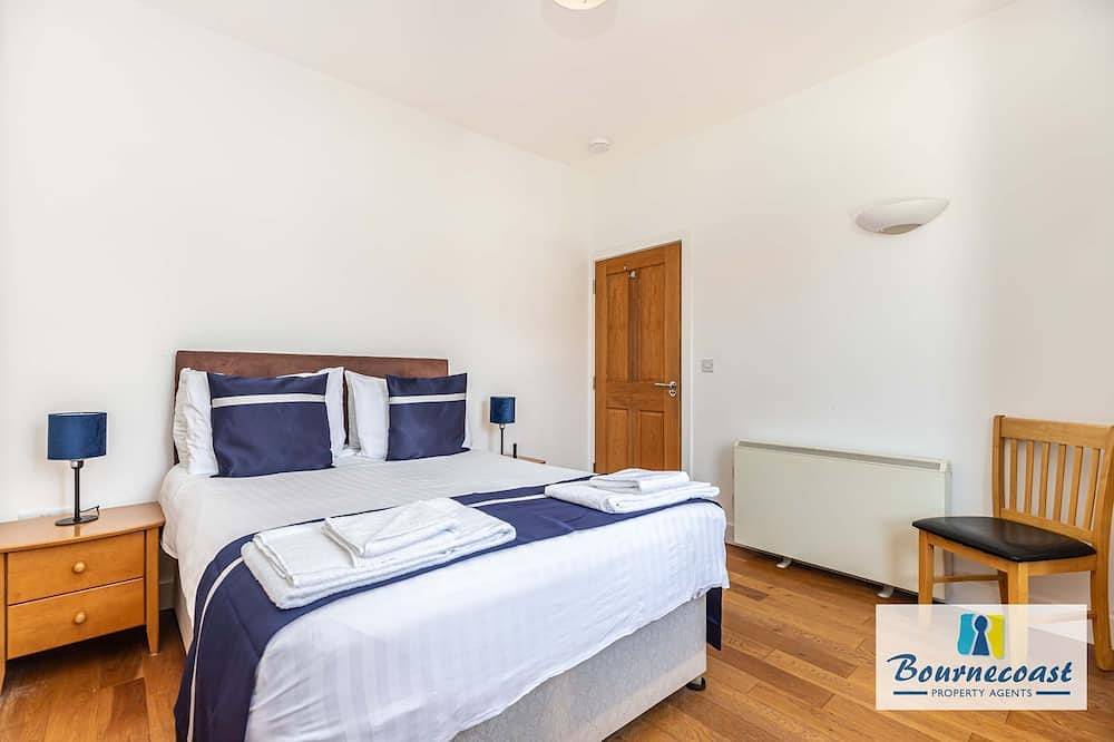 Entire apartment, Bournecoast: Close To Stunning Sandy Beaches And Shops In Southbourne in Bournemouth, South West England