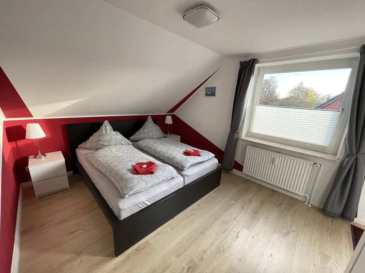 Ganze Wohnung, Ferienwohnung mit Balkon in Glückstadt direkt am Wasser in Glückstadt, Kreis Steinburg