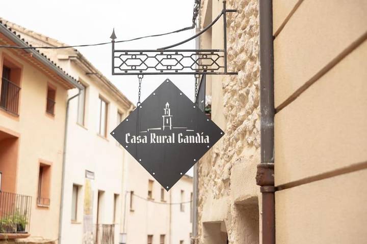 Apartamento para 6 personas, con Terraza y Vistas en Bocairente