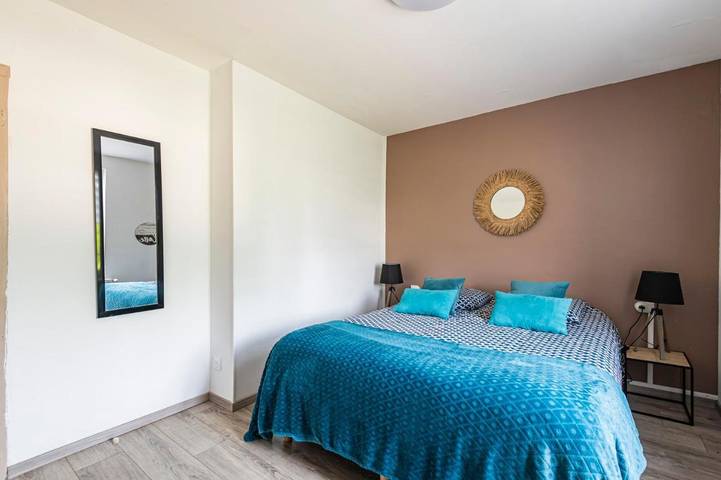 Gîte pour 6 personnes, avec terrasse à Vinay - 3