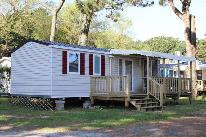Village vacances pour 8 personnes, avec Jacuzzi ainsi que Terrasse et Piscine dans le Morbihan